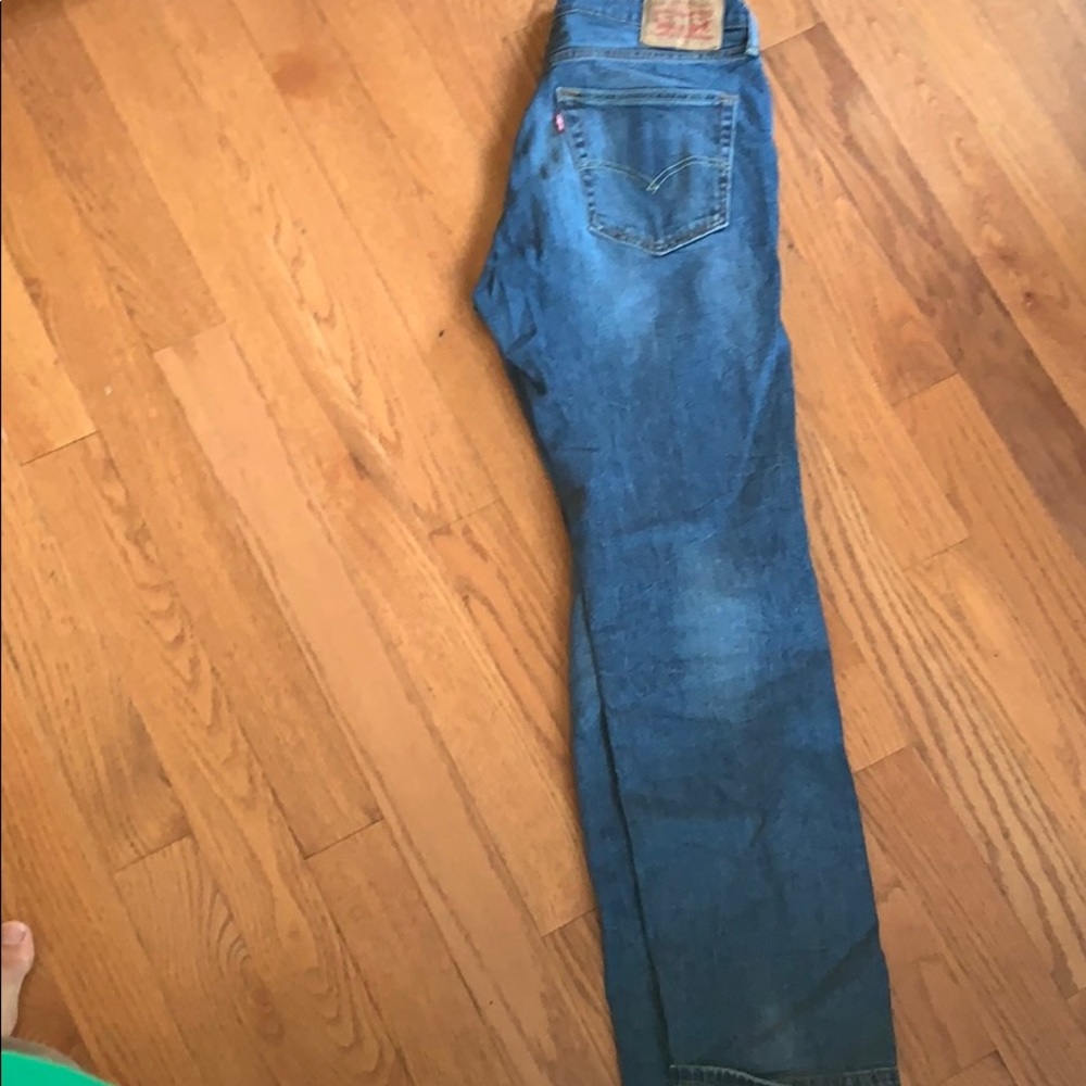 Levi’s 541 athletic cut blue jeans 33x32